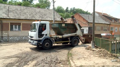 Több tonna hulladék halmozódott fel a Szalában