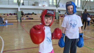 Főiskolások szerveztek sportnapot ovisoknak