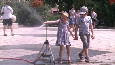 Hétfőig meghosszabbították a hőségriasztást