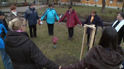 Emléktábla a daganatos betegekért