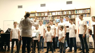 Kendőlengetős adventi koncert 