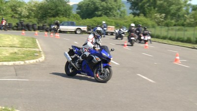 Vezetéstechnikai tréning motorosoknak