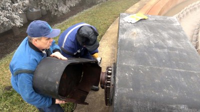 Meleg tea és pihenőidő jár a hidegben dolgozóknak