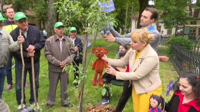 Gyereknap alkalmából kedveskedett közönségének