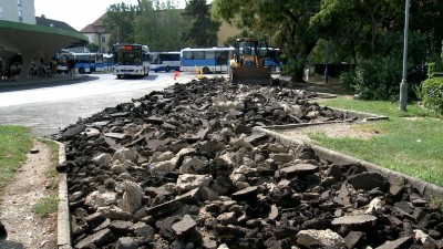 Megújul a pályaudvar parkolója