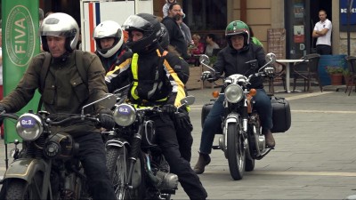 Veterán motorokat csodálhattak az egriek