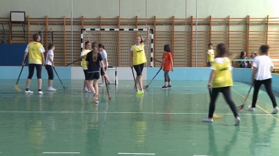 24 órás floorball a Tinódiban