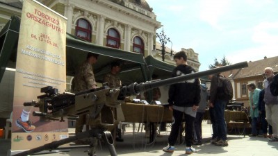 Egerben toborzott a Magyar Honvédség