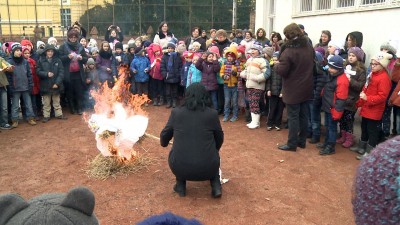 Kiszebábot égettek